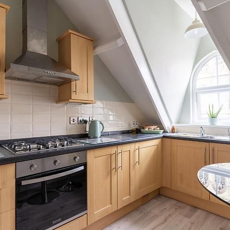 Stowaways Loft Apartamento Whitby Exterior foto
