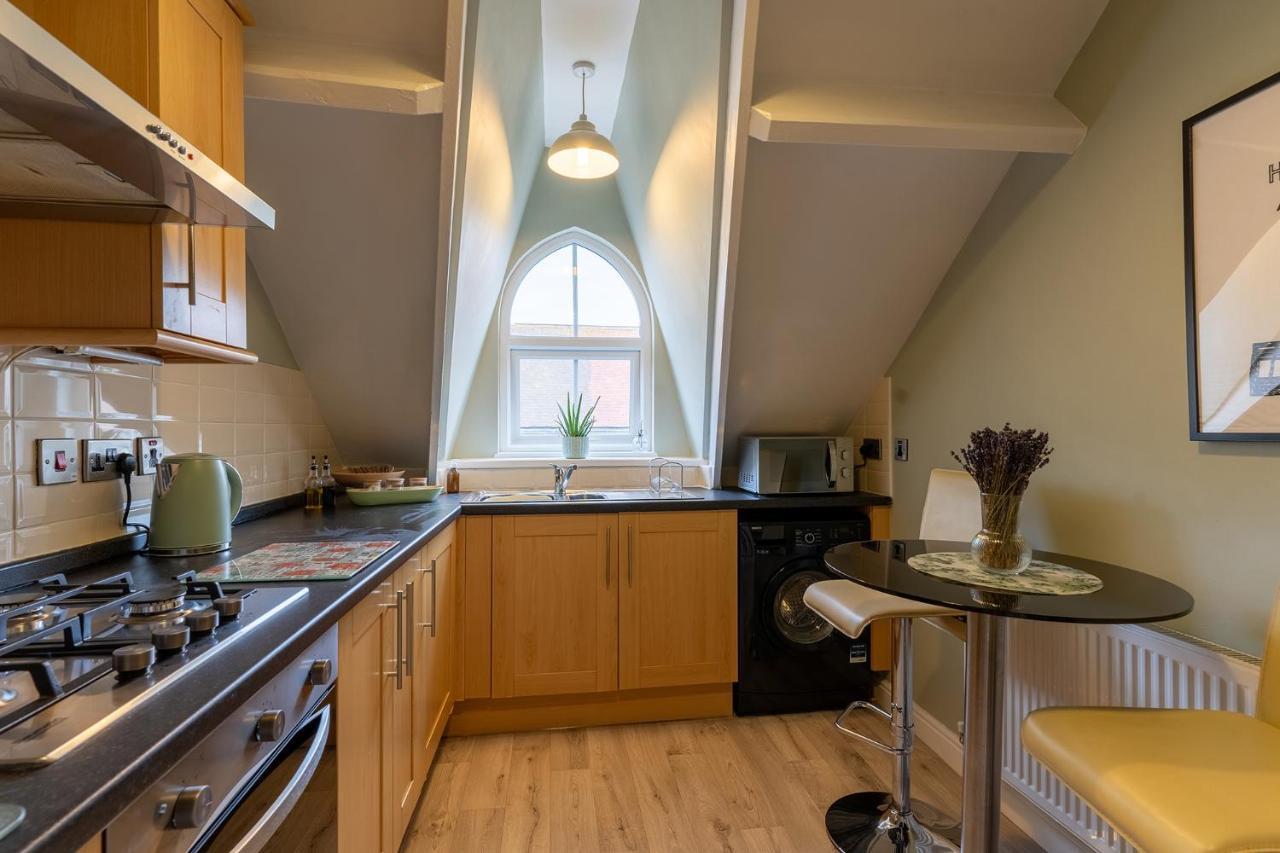 Stowaways Loft Apartamento Whitby Exterior foto