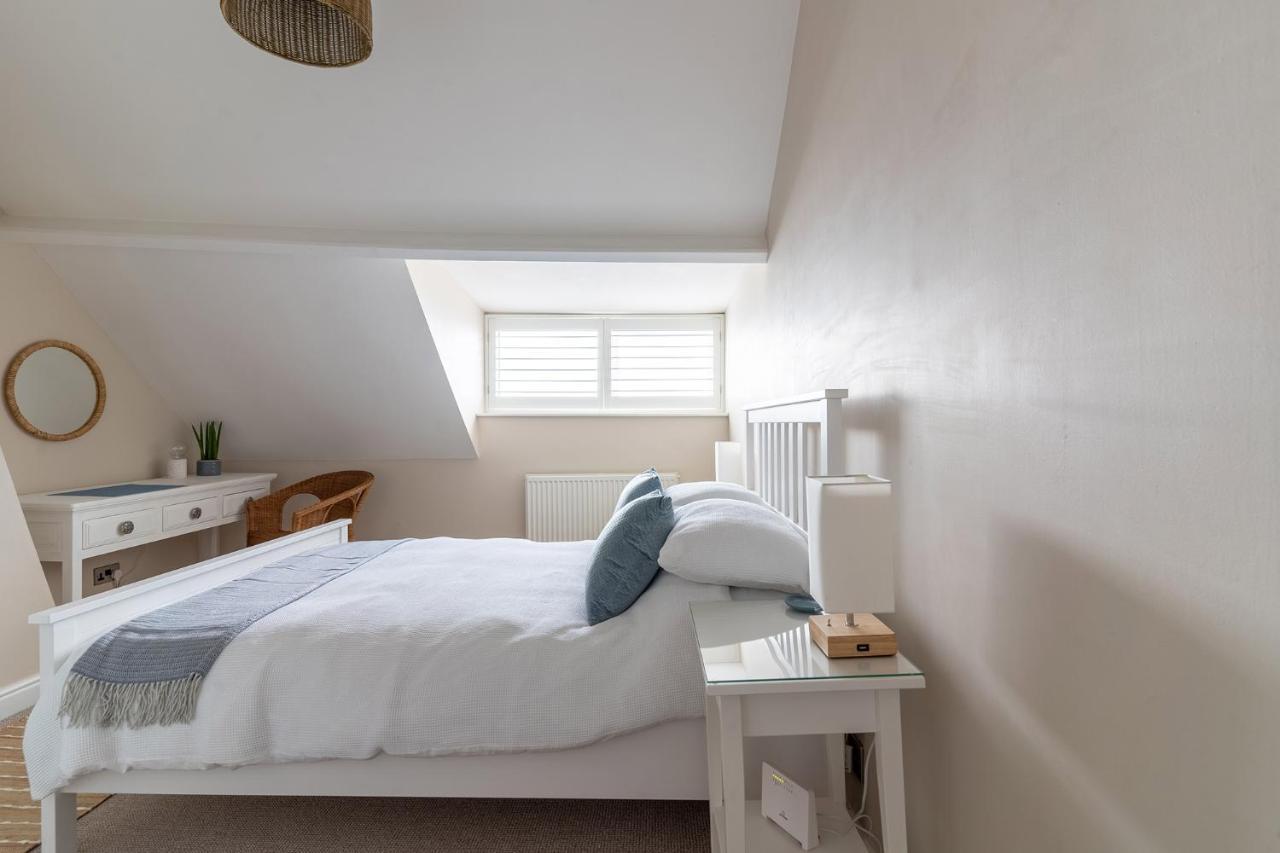 Stowaways Loft Apartamento Whitby Exterior foto